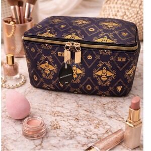 Bath & Body Works | Bags | 3 Piece Gingham Makeup Bag | Poshmark Bath & Body Works | Bags | 3 Piece Gingham Makeup Bag | Poshmark